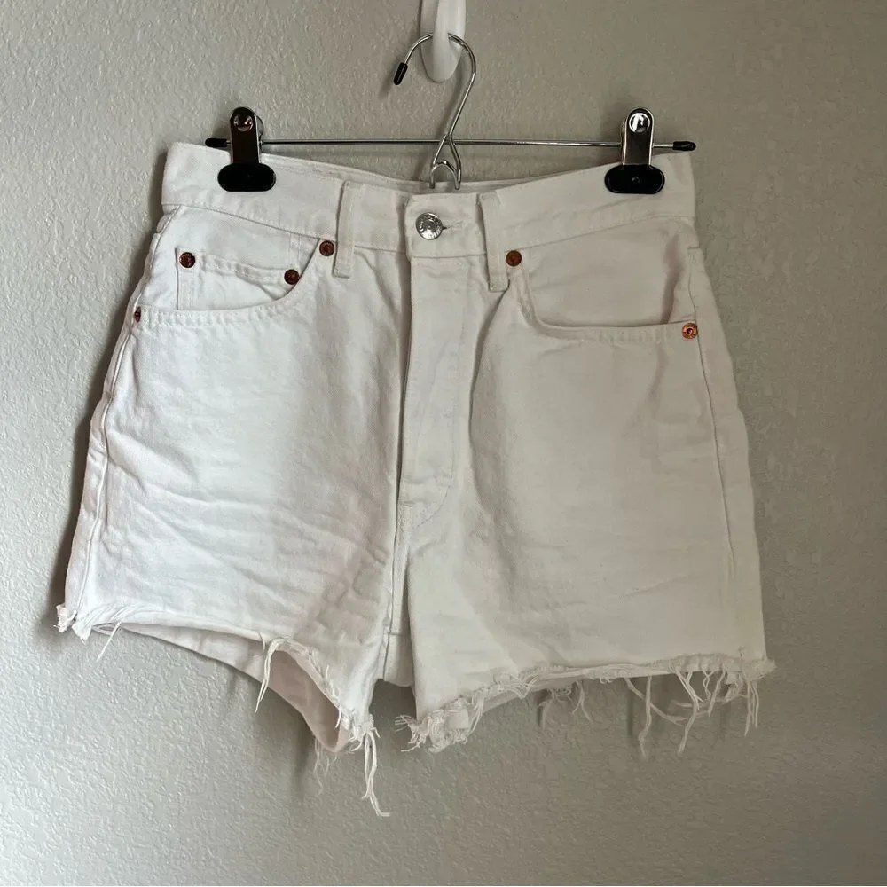 RE/DONE White Distressed Jean Short